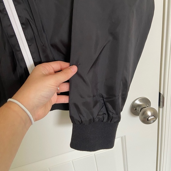 Red Fox men’s reflective windbreaker — XL - Picture 7 of 7